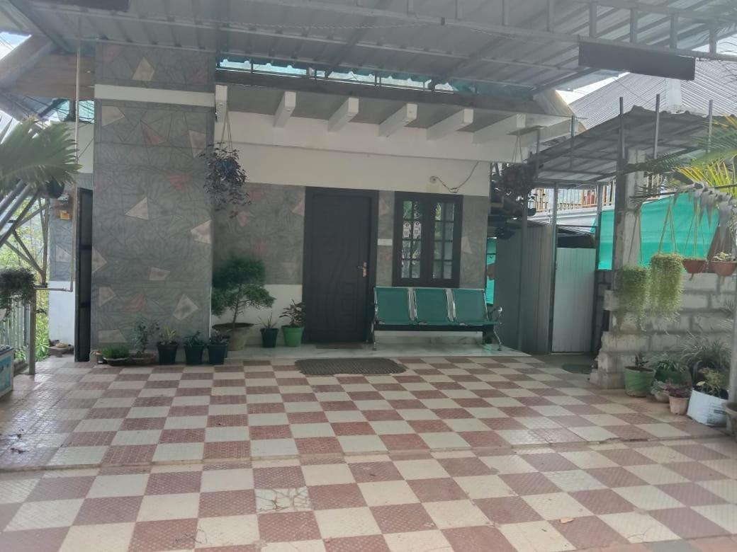 Riya Home Stay Munnar Anaviratty Екстериор снимка